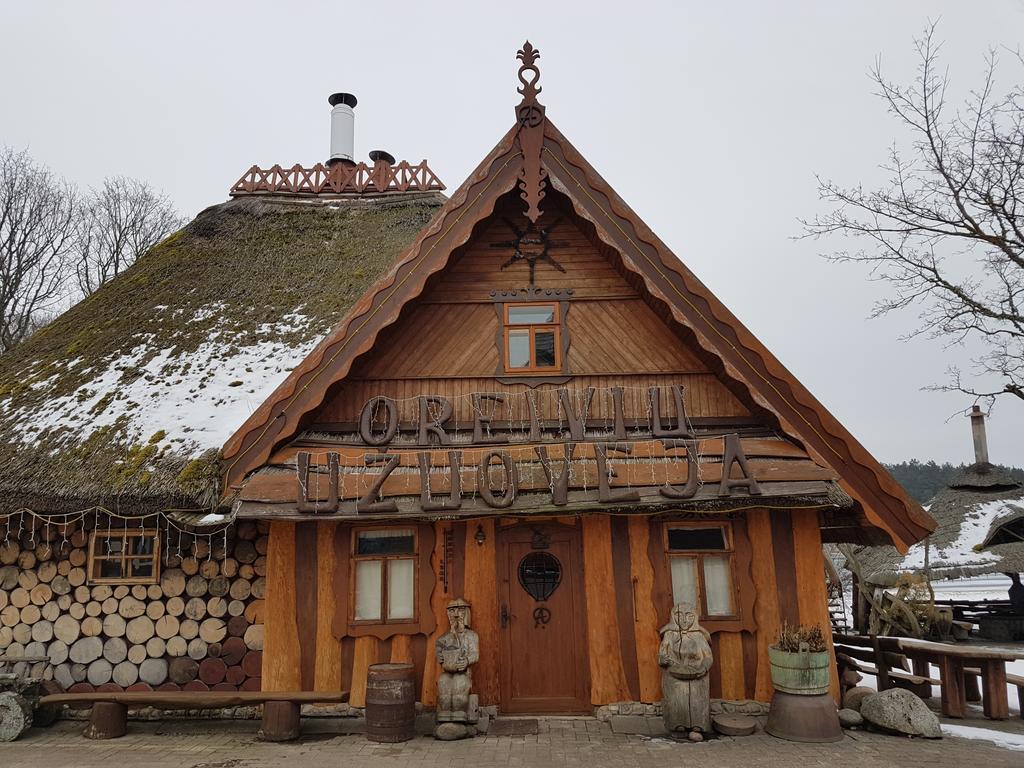 Oreiviu Uzuoveja Kaimynai Exteriör bild