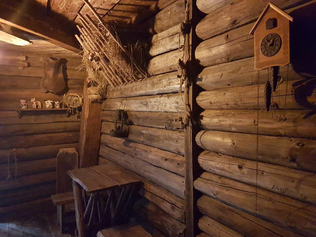 Oreiviu Uzuoveja Kaimynai Exteriör bild